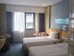 -北京临空智选假日酒店