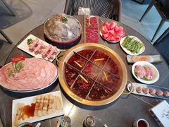 -长嘉·河图火锅(长嘉汇江景旗舰店)