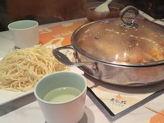 -黄记煌三汁焖锅(新佳丽江汉路店)