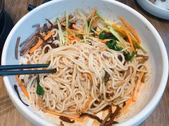 鸡丝凉米线-云海肴云南菜(浦江欢乐颂店)