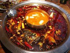 -王婆乔鲜鱼自助火锅(蜀汉路店)