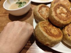 -清真吴记门钉肉饼·喜多利
