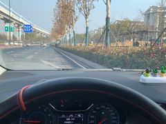 -卢大鲜鱼头捞饭(美利广场店)