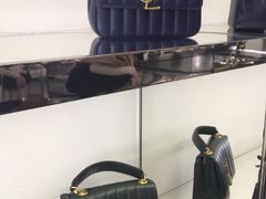 -伦敦比斯特购物村