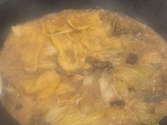 -屯老二农家铁锅炖·行业领军者(梅江店)