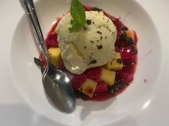 水果冰淇淋-斯比特花园西餐厅(东方商厦店)