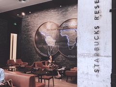 大堂-星巴克臻选(惠州华贸天地1楼店)