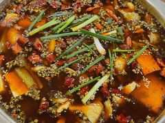 -乡土特色.冷锅鱼.牦牛肉汤锅