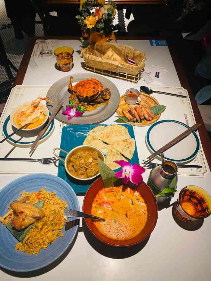 太食兽泰式茶餐厅(西安赛格国际店)-"[薄荷]环境:装修还可以,有点泰式