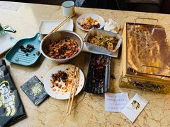 -喝丢一只鞋辣炒海鲜小烧烤(三八广场店)