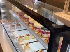 -花花卷卷·鲜食蛋糕(静安久光百货店)
