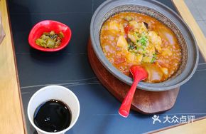 Garlic Chicken Stone Pot Stew