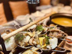-一朵菌·野生菌探索家火锅(南亚店)
