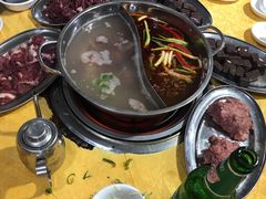-五洞培记山庄·鲜牛肉火锅