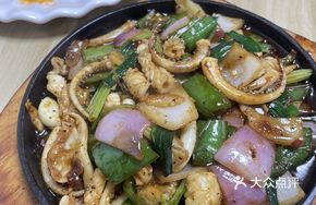 Scallion Stir-fried Squid