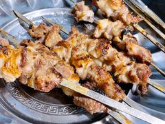 -烤肉小伙烤肉店