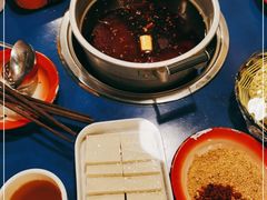 -马路边边串串香(延庆环球新意广场店)