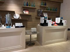 -海口绿发希尔顿酒店-田园汇贵州美食自助餐·三文鱼