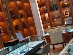 -回瑞眼镜·蔡司·依视路官方授权店(广益路万达店)