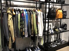 -MCM(比斯特上海购物村店)