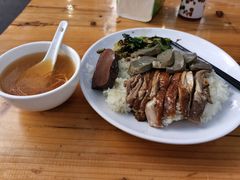 -乌文新澄海卤鹅店