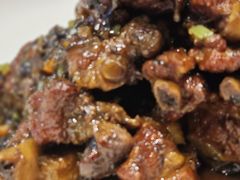 广式干菜烧排骨-皇朝海鲜酒店