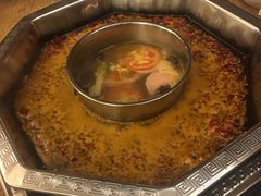 -山城年华老火锅(玉林店)