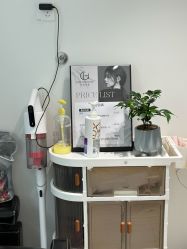 -红馆妆造(中央大街店)