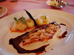 煎湖鱼-Old Swiss House