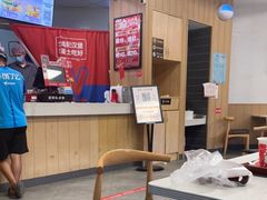 大堂-华莱士·全鸡汉堡(合肥福乐万家店)