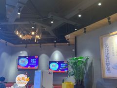 大堂-渝是乎酸菜鱼·川渝小炒(新世界百货望京店)
