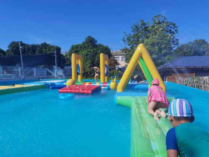 龙佳生态温泉山庄-"跟着导航走竟然把我们送进了村里[流泪]还..."-大