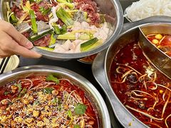 -周良天山牛杂城(天山路总店)