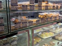 -白玉兰食品甜凤店(合生汇店)