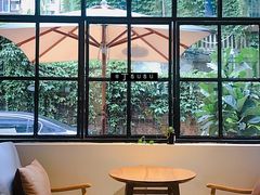 靠窗位-叩听咖啡 kotiin cafe(福新路店)
