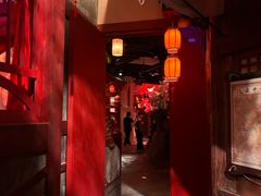 -暴风岛沉浸式体验馆(百联世纪店)