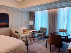 -广州富力丽思卡尔顿酒店