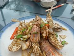-三姐妹·海鲜大排档