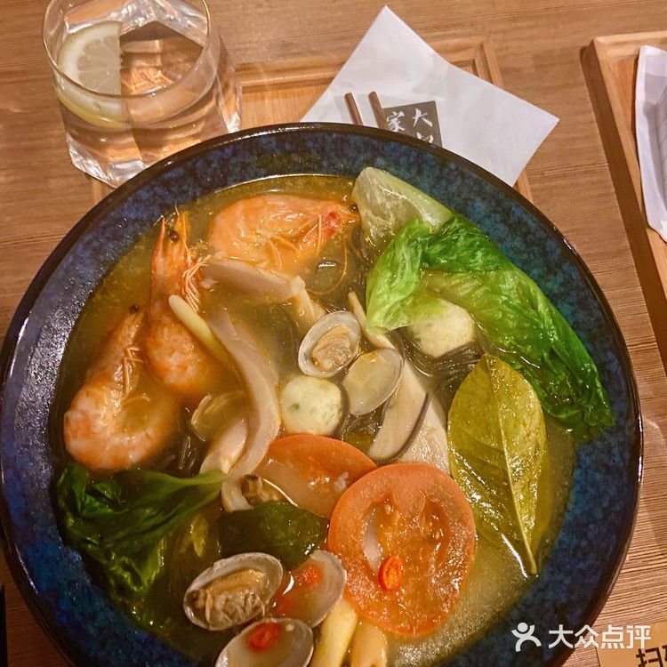 成都探店/一个和无脸男约会的地方