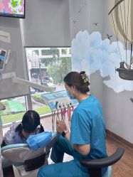 -睿宝儿科·眼科·口腔(静安大悦城门诊部)