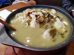 -周鱼小馆石锅酸菜鱼(活力汇店)