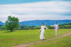 -雪中彩影婚纱摄影·微光艺术中心