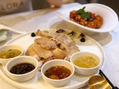 椰果菠萝咕噜肉-闻见中国海南菜(K11店)