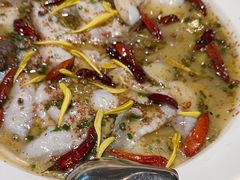 -渔语鱼酸菜鱼新川菜(来福士店)