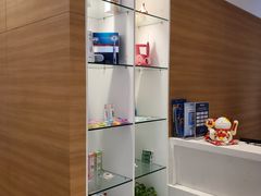 -瑞尔齿科(上海长风大悦城店)