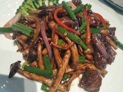 -八府香鸭·啫啫煲(华山路店)