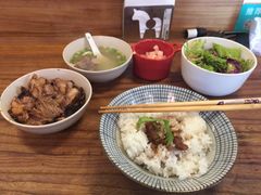 招牌大肘子浇汁米饭-有肉食·虎九闽菜(798艺术区店)