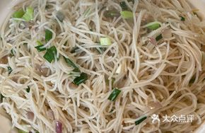 Scallion Stir-fried Rice Noodles