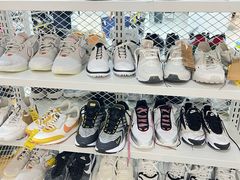 -BIGOFFS 超级折扣(仁恒伊势丹店)