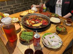 -四小区火锅·巷子里的重庆火锅(花照壁店)